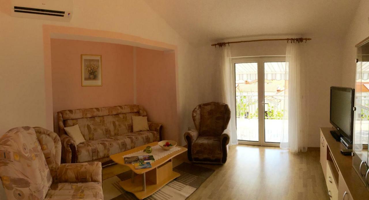 Just Relax - Vodice Apartment Luaran gambar