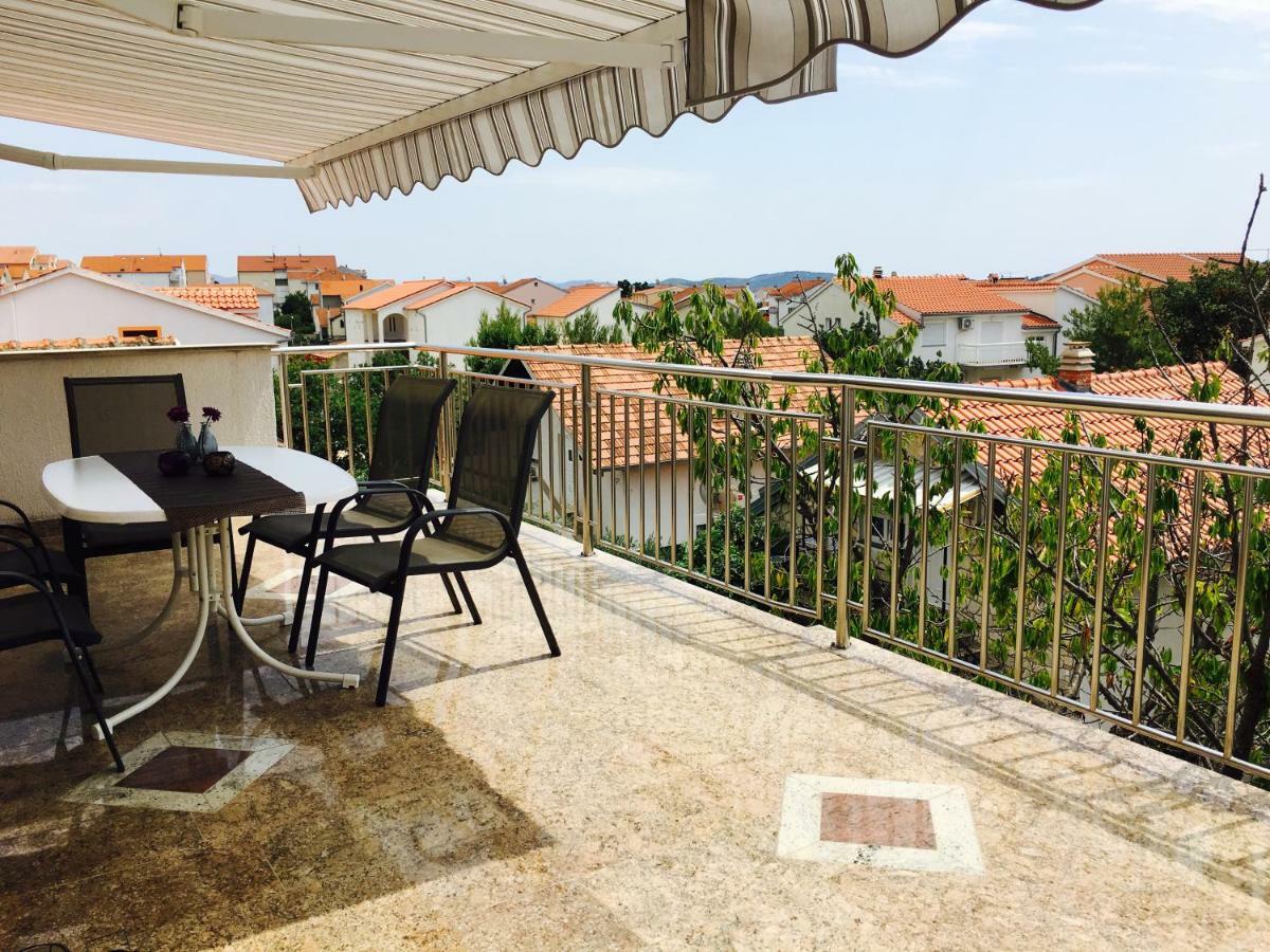 Just Relax - Vodice Apartment Luaran gambar