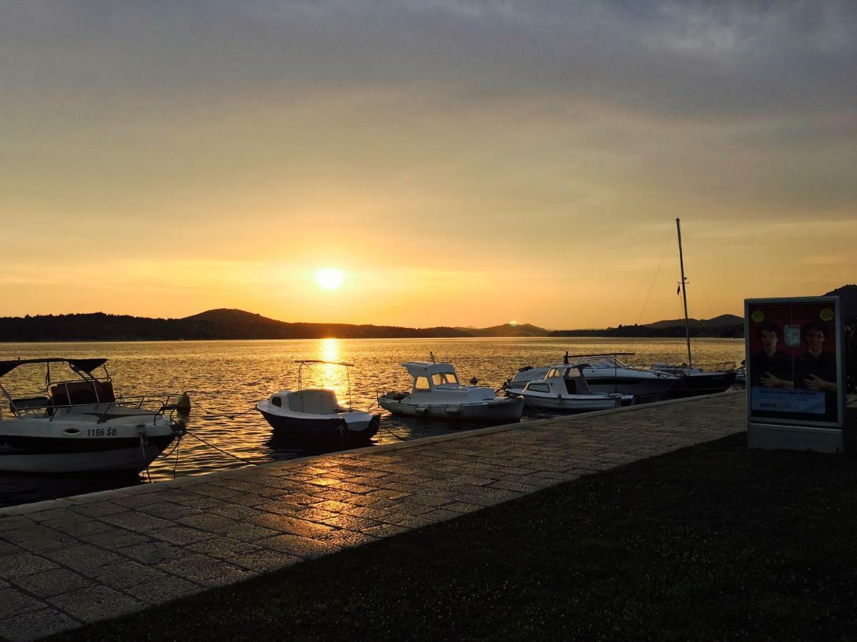 Just Relax - Vodice Apartment Luaran gambar