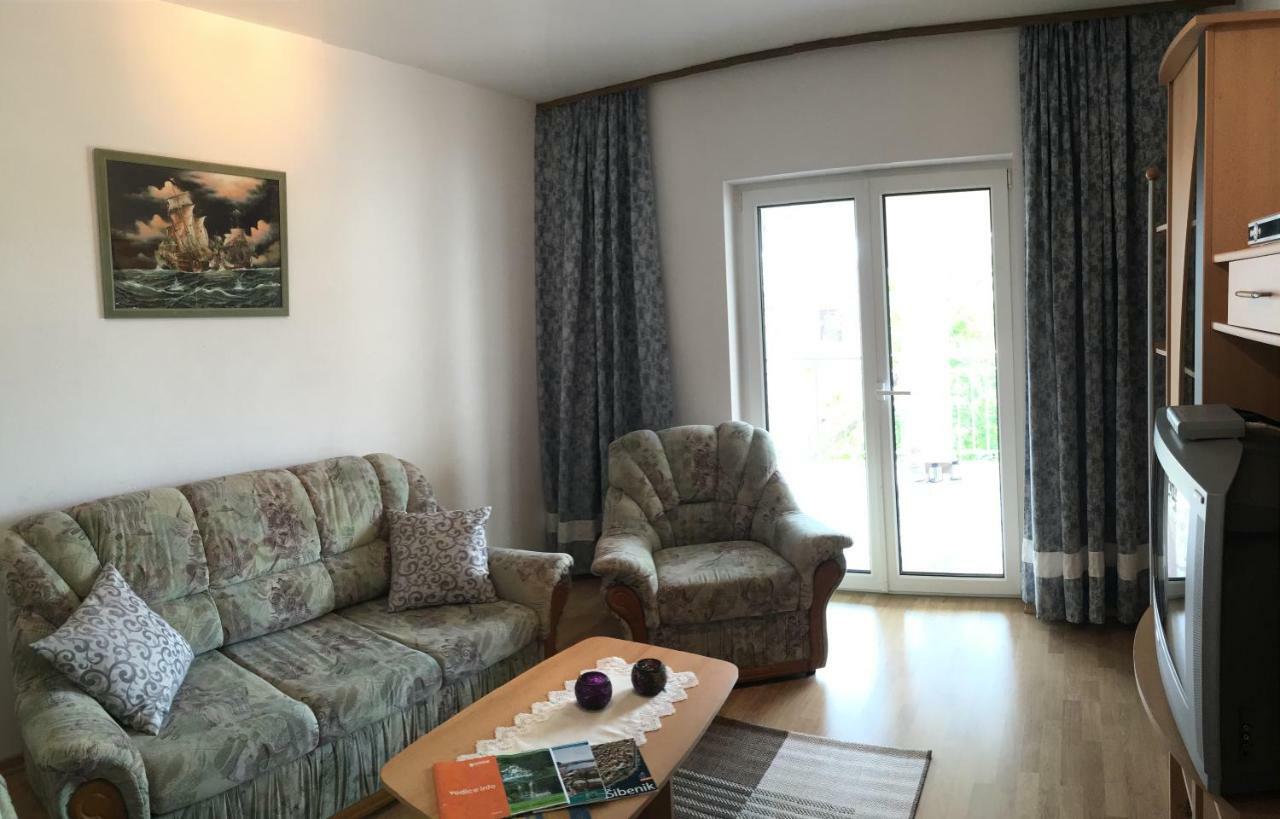 Just Relax - Vodice Apartment Luaran gambar